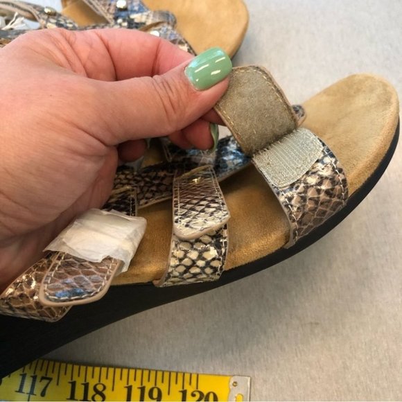 Vionic Snakeskin Pattern Sandals - Picture 9 of 9